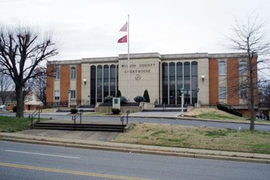 Wilson County Courthouse Lights Up in Tribute to Fallen Vanderbilt LifeFlight Crew Member