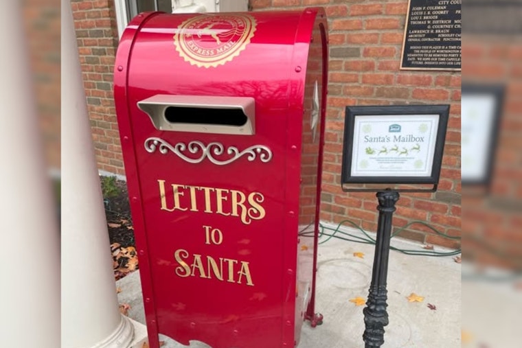Worthington Welcomes Holiday Cheer with Santa's Mailbox Tradition at Griswold Center