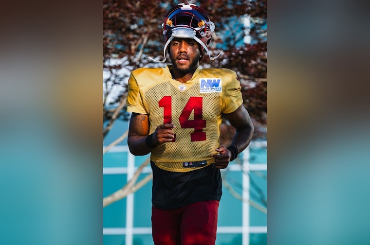 39-Year-Old Josh Johnson to Start for Injured Commanders in Christmas Clash with Cowboys