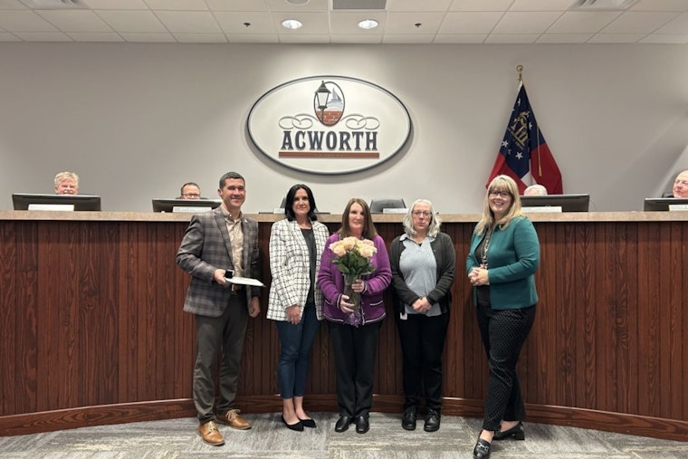 Acworth Celebrates Connie Smith for 25 Years of Financial Stewardship at City Council Meeting