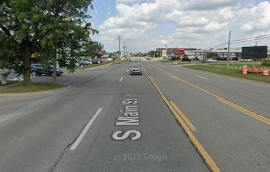 Adrian Police Seek Suspect in $5K Armed Robbery at Advance America in Lenawee County