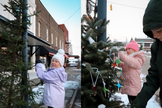 Alexandria, Ohio Revives Beloved Christmas Tree Ornament Tradition by Local Students