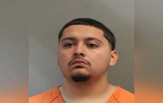 Alleged Car Thief Nabbed After Foot Pursuit in Harris County, Charged with Theft and Evading Arrest