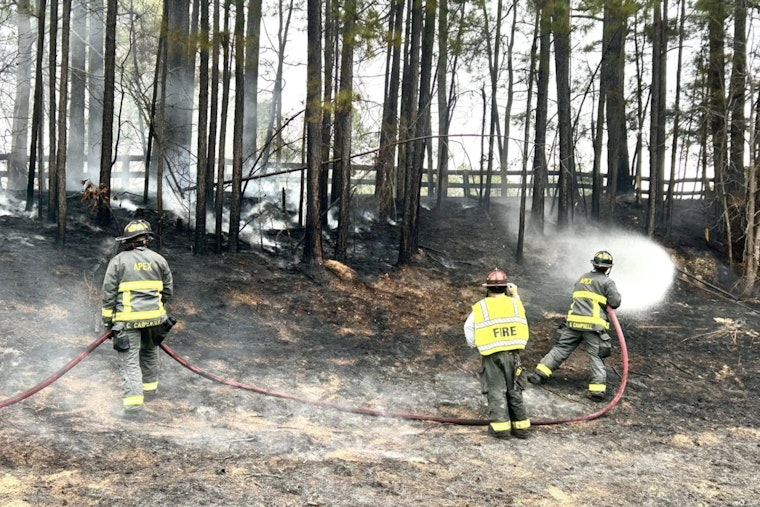 Apex Firefighters Quickly Contain Series of Roadside Fires Near US-1 and NC 540