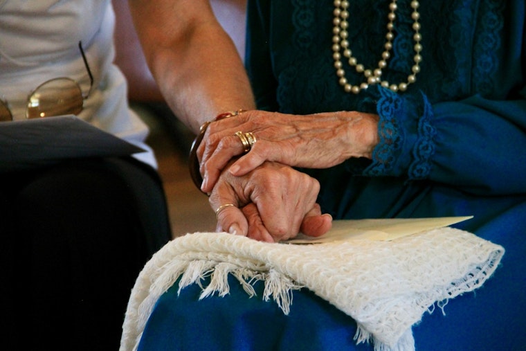 Arizona Advocates Push for Stronger Protections for Seniors Amid Rising Fraud Cases