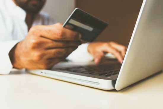 As Credit Card Bills Roll In, Americans Face Mounting Post-Holiday Debt at Staggering 20% Interest Rates