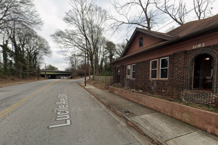Atlanta Police Investigating After Man Wounded by Gunshot on Lucille Ave.