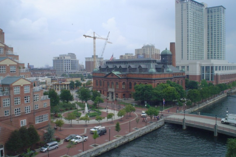 Baltimore Braces for High Winds and Falling Temperatures, Gale Warning Issued for Chesapeake Bay and Potomac River