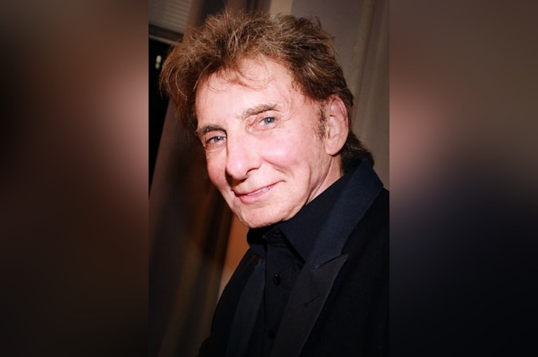 Barry Manilow Postpones January Concerts for Lung Surgery After Cancer Diagnosis