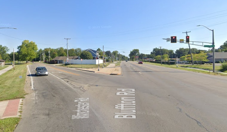 Bicyclist in Critical Condition After Collision with Truck in Fort Wayne, Police Investigating