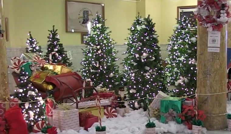 Boone County Courthouse Hosts Christmas Wreath Contest to Benefit Local Charities