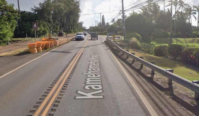 Bus Smashes Pole, Shuts Kamehameha Highway At Turtle Bay