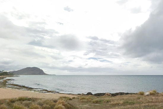 Canoe Chaos At Pokai Bay Leaves Two Women Seriously Hurt