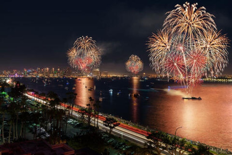 Carnival Cruise Line Partners with Port of San Diego as Official Sponsor for 2026 Big Bay Boom Fireworks Display