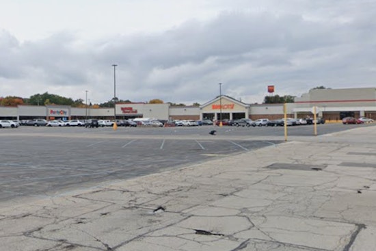 Chicago Buyer Snaps Up Green Bay Plaza, Plots Big Facelift