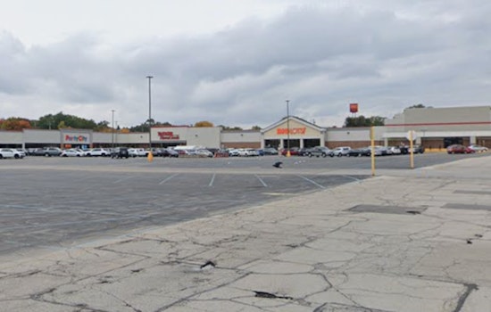 Chicago Buyer Snaps Up Green Bay Plaza, Plots Big Facelift