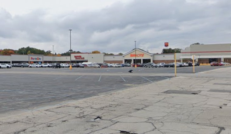 Chicago Buyer Snaps Up Green Bay Plaza, Plots Big Facelift