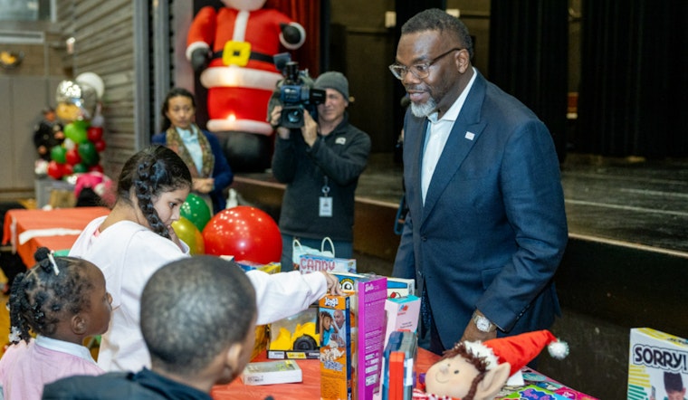 Chicago Mayor Brandon Johnson Champions Community Spirit During Citywide Holiday Events