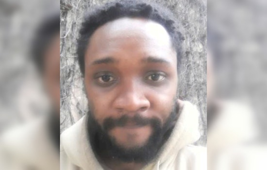 Chicago Police Seek Public's Help in Search for Missing Man Kessler Trent from West Adams Area
