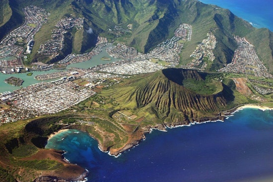 Christmas Cliffhanger On Koko Head As Air 1 Snags Stranded Hiker