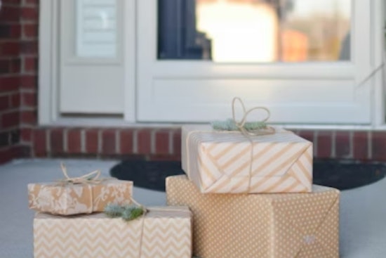 Cincinnati Experts Predict Surge in Holiday Delivery Demands Amidst Flight Disruptions and Tariff Impact