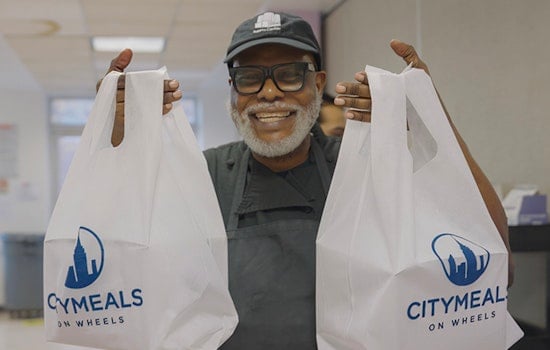 Citymeals on Wheels Volunteers Deliver Holiday Spirit with 15,000 Christmas Meals for NYC's Homebound Seniors
