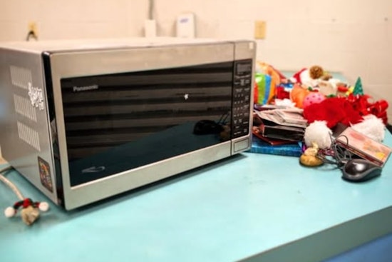 Cleveland's Abandoned Microwave Becomes Beacon of Charity and Community Spirit