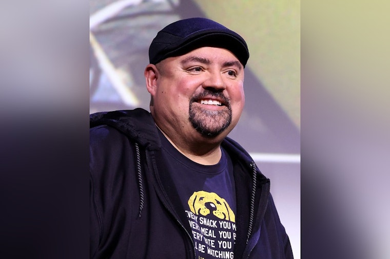 Comedian Gabriel "Fluffy" Iglesias Hosts Christmas Charity Show in San Antonio, Collects 30,000 Pounds of Food for Local Bank