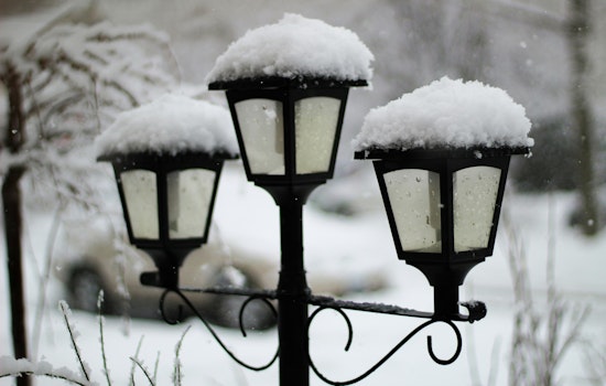 Detroit to Ring in New Year with Light Snow, Brisk Temperatures Ahead; Sunny Reprieve on New Year's Day