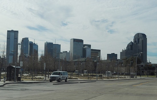 Dallas Braces for Chilly Weekend with Rain Chances, Sunny Days Ahead