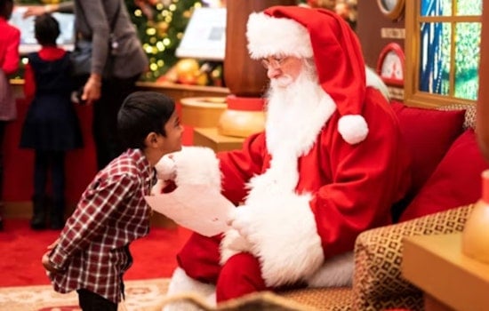 Dallas Park and Recreation Department Hosts Festive 'Pictures with Santa' Event for Families and Community