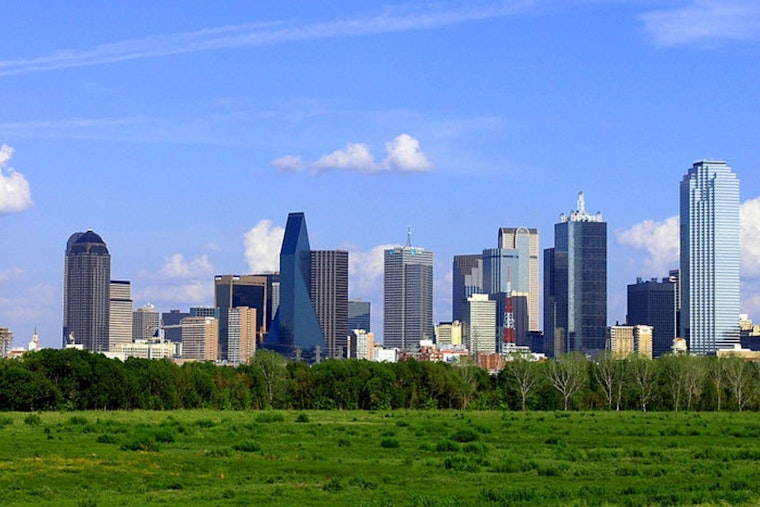 Dallas Weather Forecast: Sunny Breaks Through Cloudy Skies into a Pleasant Weekend Ahead