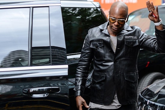 Dave Chappelle Crashes Super Bowl Weekend With Phone-Free Chase Center Set