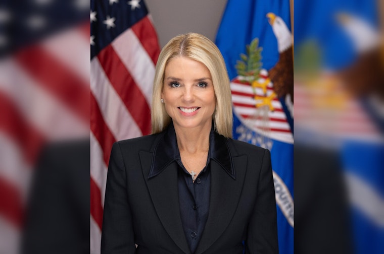 Defense Claims "Conflict of Interest" as AG Pam Bondi Accused of Bias in UnitedHealthcare CEO Murder Case