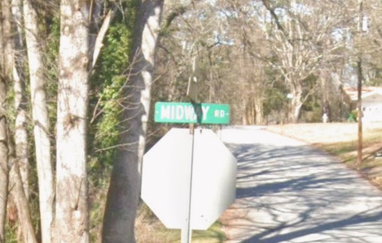 DeKalb County Crews Address Broken Water Main on Midway Road as Residents Face Brown Water and Traffic Delays
