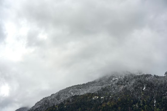 Denver Braces for Weekend Mix of Rain and Snow with Chilly Forecasts Ahead