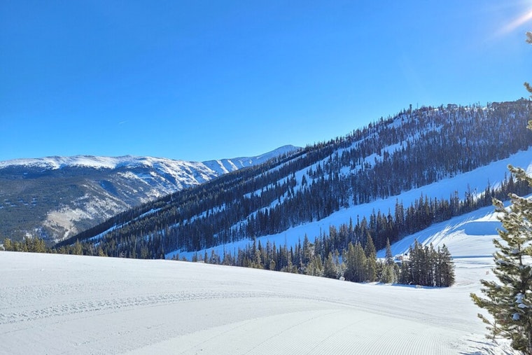 Denver Set for Record Warmth This Christmas, Though Mountains May See Snow Return