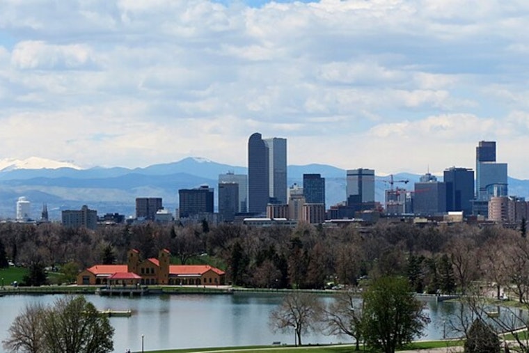 Denver's Skyline to Greet 2021 with Increasing Clouds, Mild Temperatures Persist Through New Year's