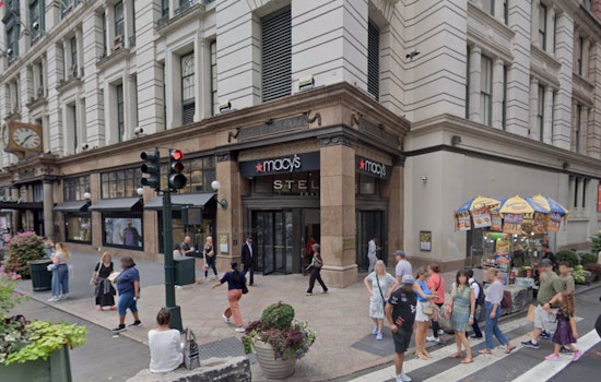Deputy's Girlfriend Stabbed at Macy's in NYC While Baby Falls as Some Bystanders Record