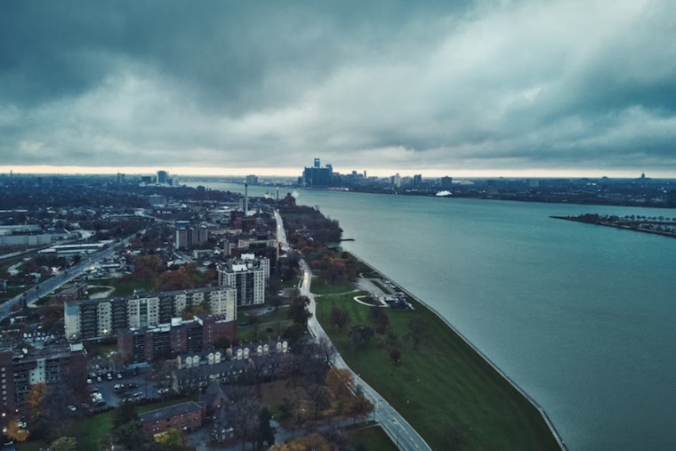 Detroit Brace for Weather Whiplash: Rain, Snow, and Wind gusts up to 38mph Forecasted