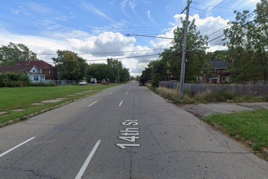 Detroit Man Joshua Threatt Lauded for Safely Escorting 6-Year-Old Girl to School in Freezing Temperatures