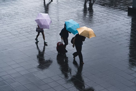 Detroit Prepares for Wintry Mix as Rain, Snow, and Strong Winds Move in Ahead of New Year’s Day