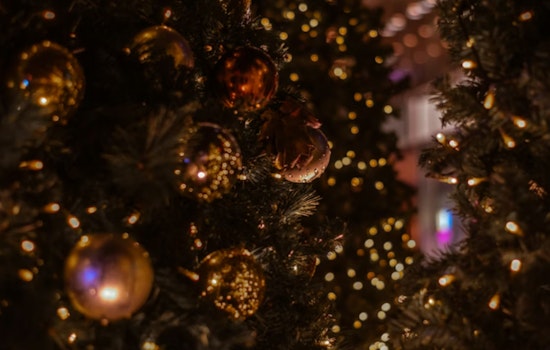 Downtown Honolulu Christmas Gives Gifts, Food To Families