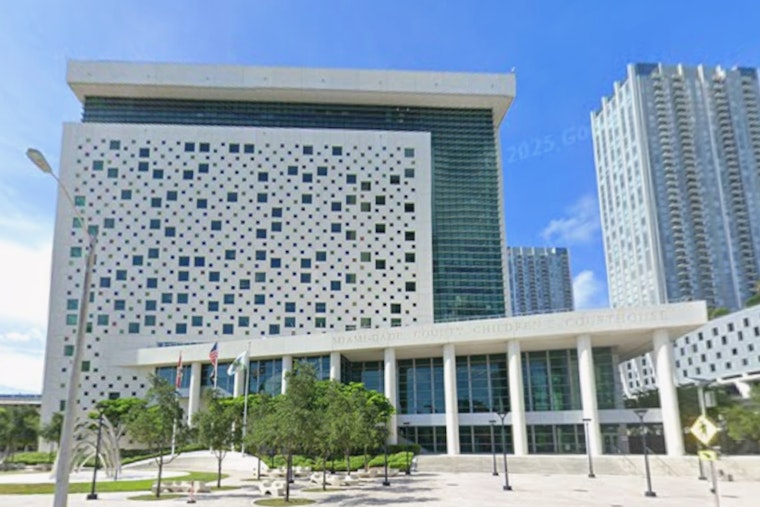 Downtown Miami Courthouses Secure After Police Investigate Abandoned Luggage, Suspicious Package