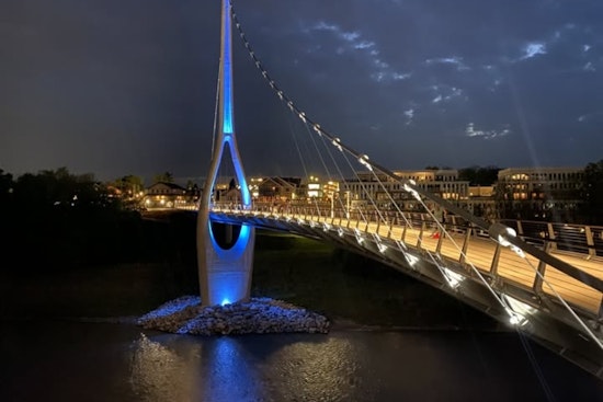 Dublin, Ohio Celebrates Hanukkah: The Dublin Link Bridge Illuminated in Festive Blue and White