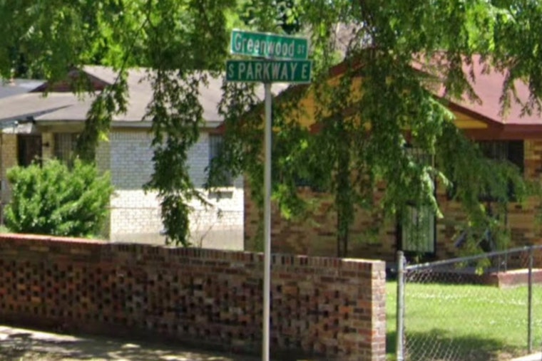 Early Morning Blaze Engulfs South Memphis Home, Memphis Fire Department Battles Fire and Smoke