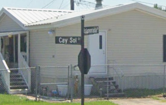 East Houston Mobile Home Horror As Wife Stabbed, Husband Sets Himself On Fire
