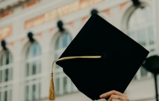 El Paso High School Students Graduate with Associate Degrees Before High School Diplomas