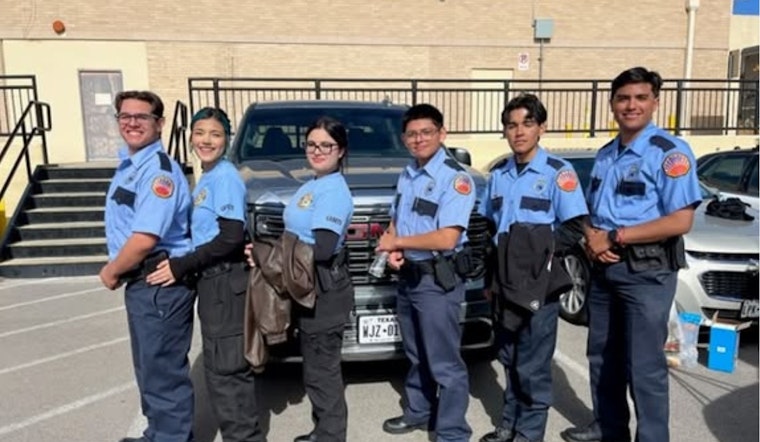 El Paso Police Engage Community and Inspire Youth at Sun Bowl Thanksgiving Parade