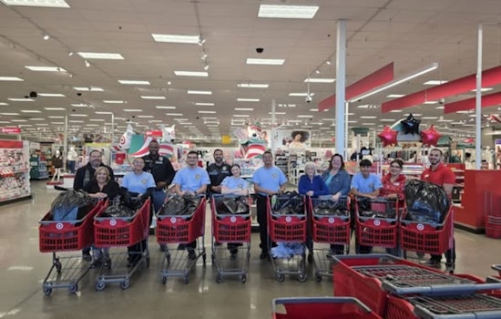 El Paso Police Spread Holiday Cheer with Spirit of Christmas Program for Eastside Students